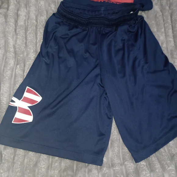 Mens Under Armor Bundle - Picture 3 of 7